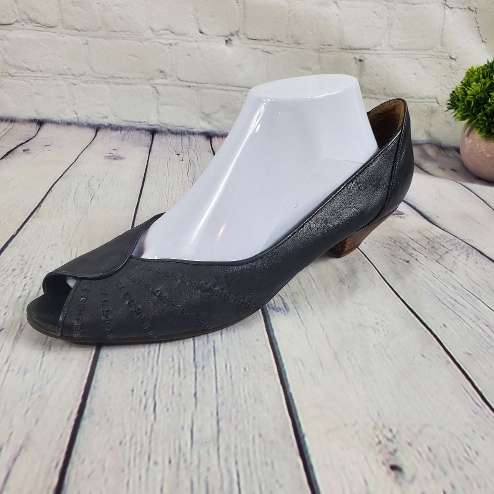 Vintage Fred West Leather Peep Toe Heels Size 10
